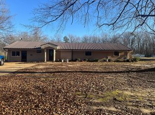 302 Piercetown Rd, Fulton, MS 38843