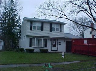 22755 Montclair St, Farmington, MI 48336