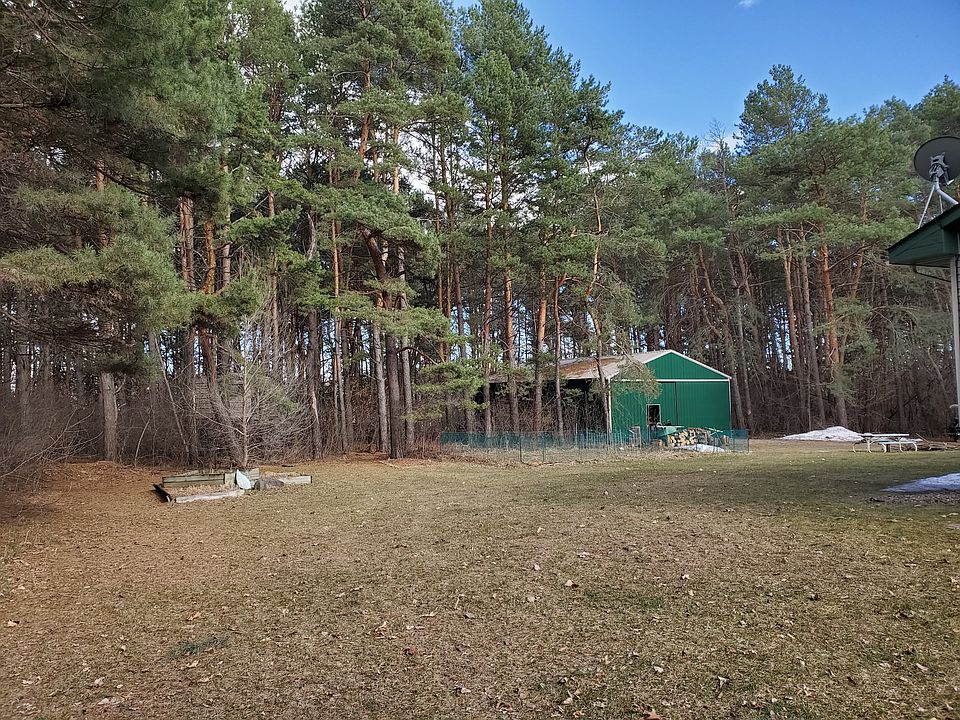 1st image of 24793 Lincoln Ct NE