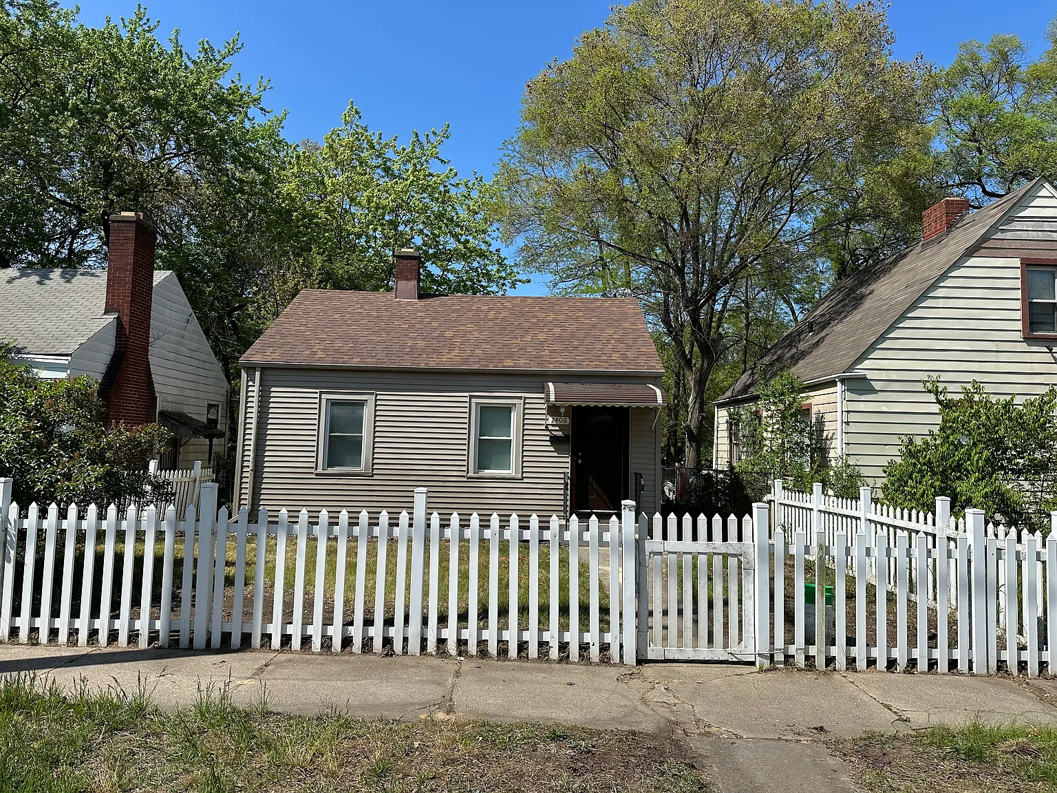 2406 W 19th Ave — Photo 2