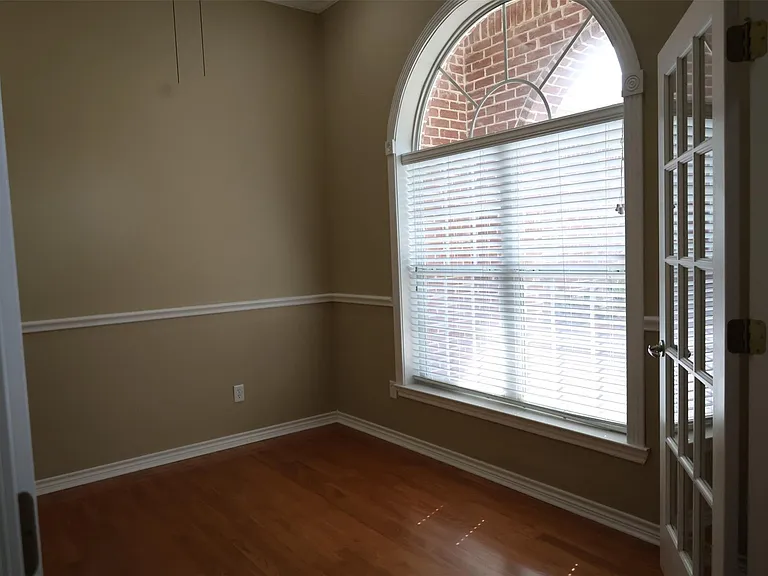 4414 Woodland Ridge Dr — Photo 6