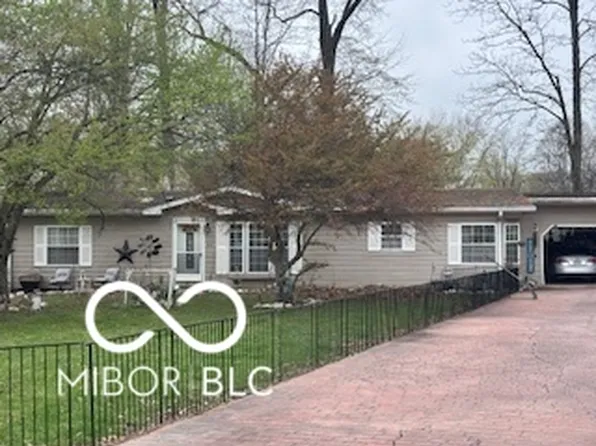 466 Pebble Point, Cloverdale, IN 46120