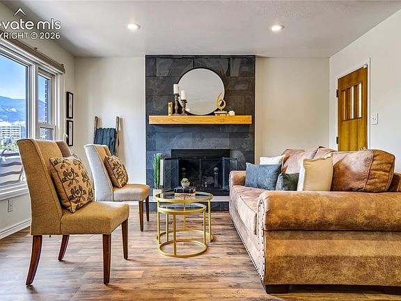 5th image of 626 Salano Dr