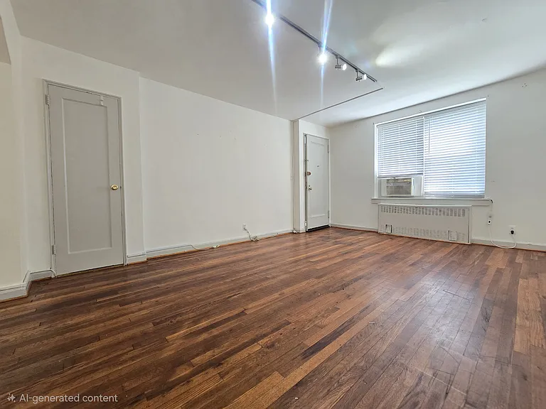 4026 192nd St #1 — Photo 3
