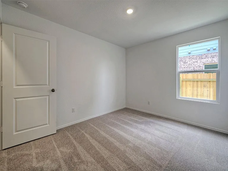 108 Montego St — Photo 22