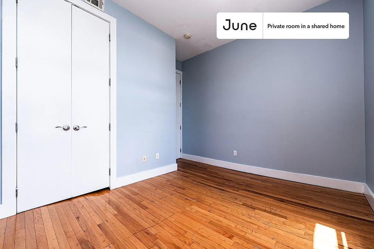 Building Photo - 886 Jefferson Ave #C