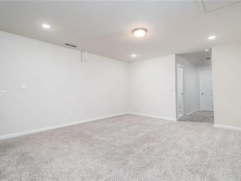 1030 Sunny Lake Dr — Photo 23