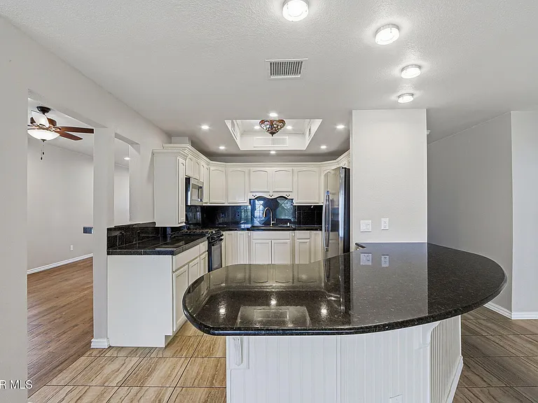 825 Dulce Tierra Dr — Photo 15