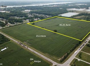 Range Rd, Marysville, MI 48040