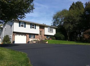 5639 Snyders Church Rd, Northampton, PA 18067