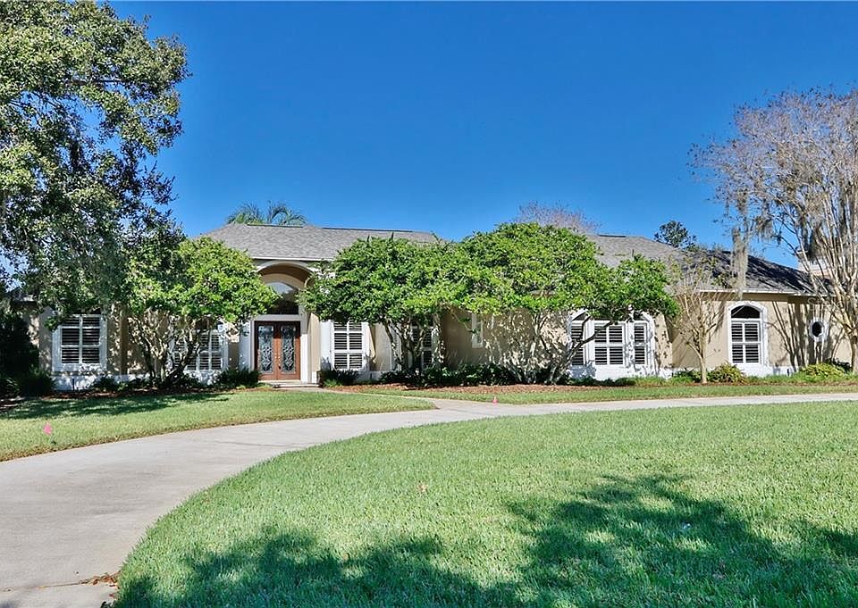 1st image of 18638 Avenue Capri