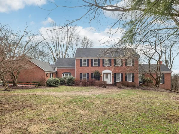 1009 Sugar Loaf Ln, Natrona Heights, PA 15065