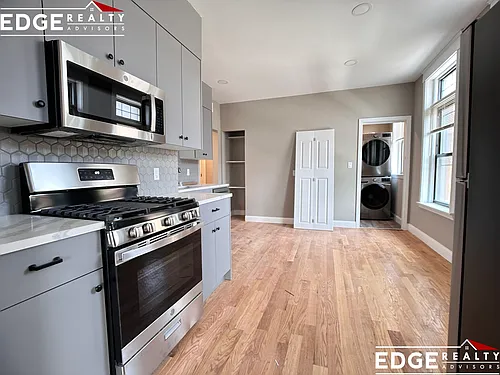 1914 Beacon St #1 Photo 1