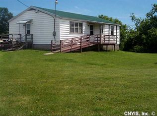 2137 S James St, Cape Vincent, NY 13618