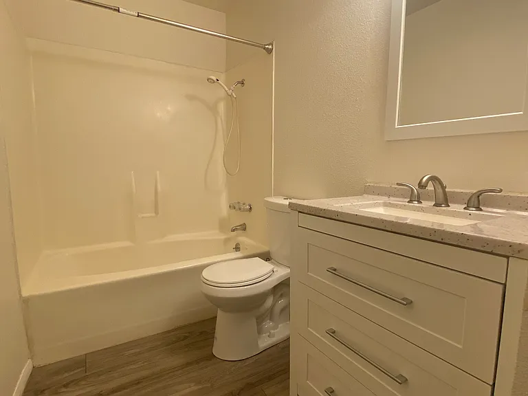 2329 Foust St — Photo 11
