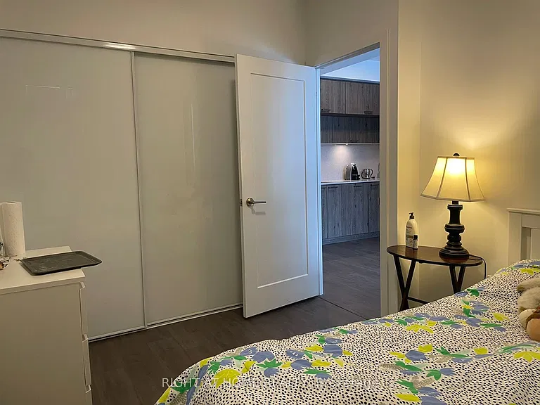 50 McCaul St #1011 — Photo 10