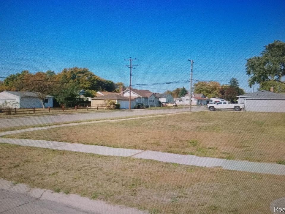 1st image of 17403 Roseville Blvd