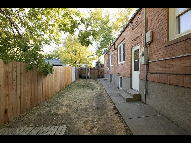 415 32nd St N #415 — Photo 16