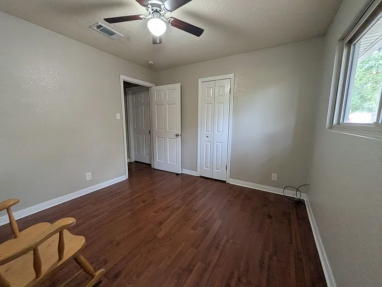 1235 Palm Dr — Photo 11