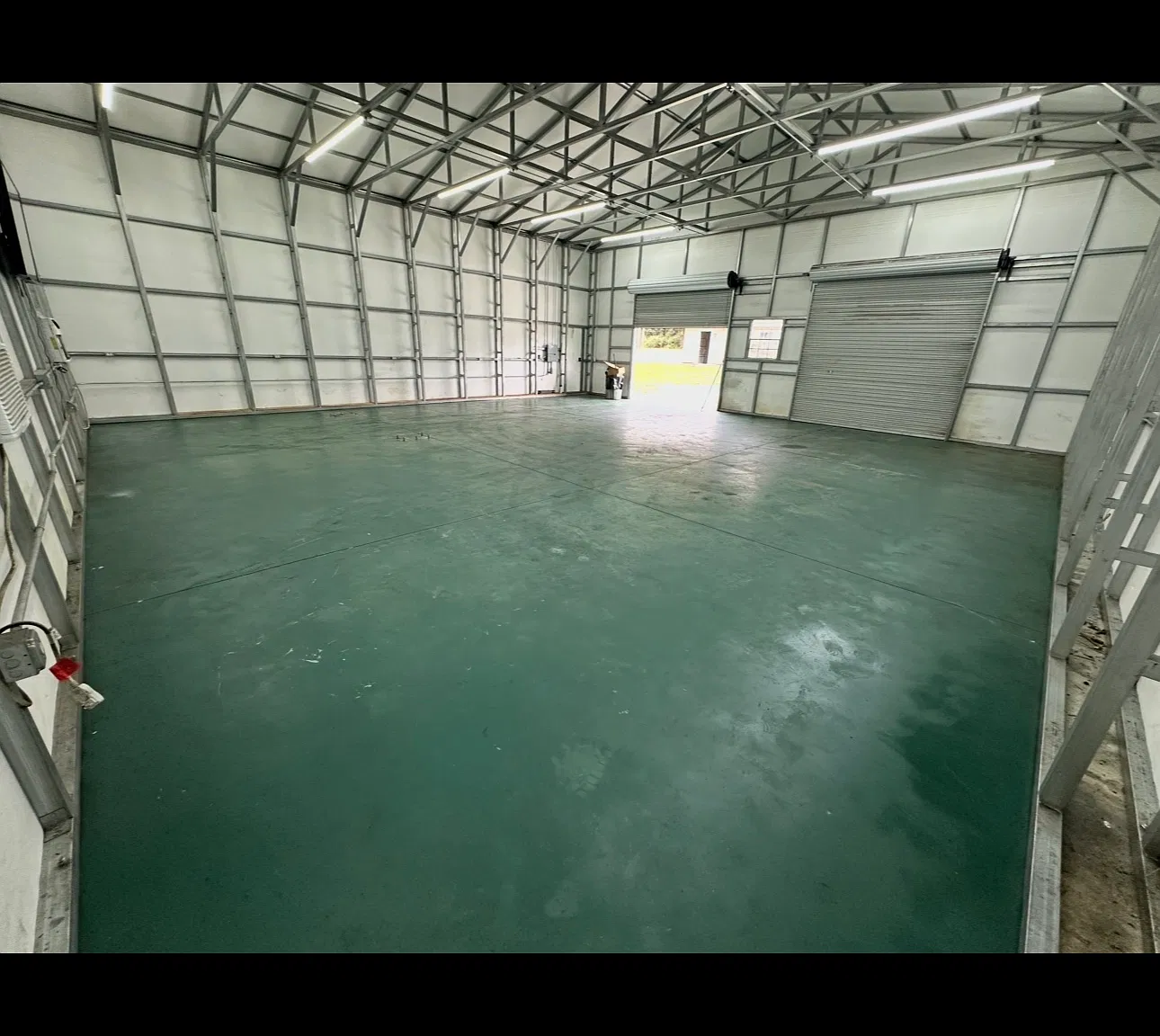 Studio, 1600 sqft, $2,500 — Photo 2