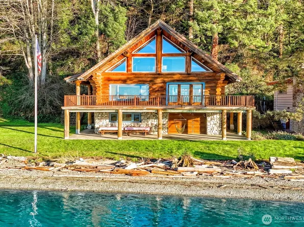 154 Rockaway Beach Lane, Camano Island, WA 98282