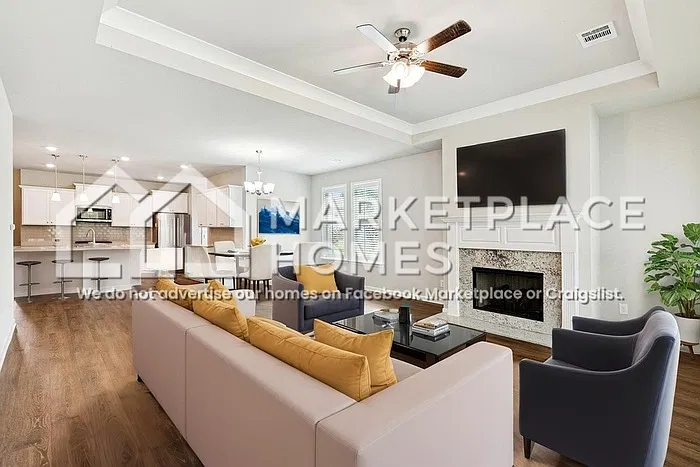 4 bed, 2.5 bath, 2130 sqft, $2,450 — Photo 3