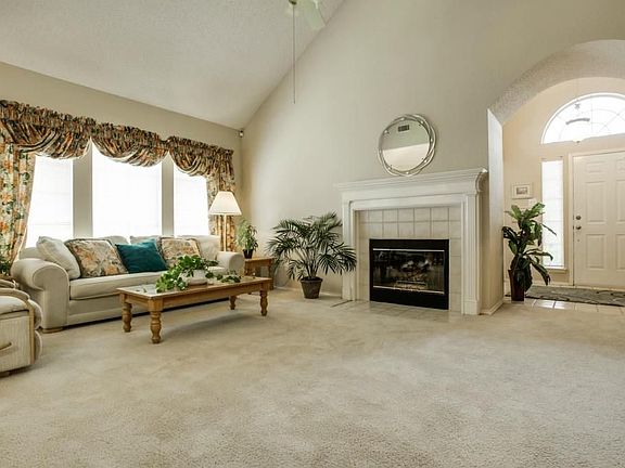 5th image of 3100 Black Walnut Dr