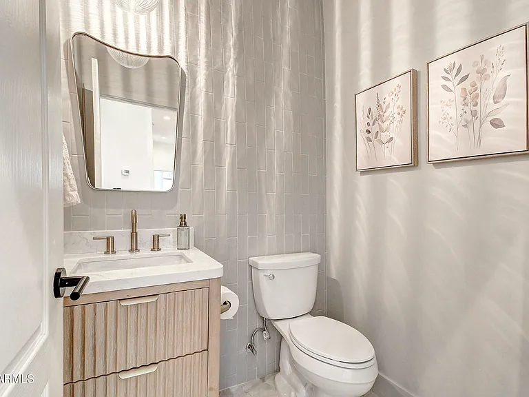 12113 E Sahuaro Dr — Photo 47