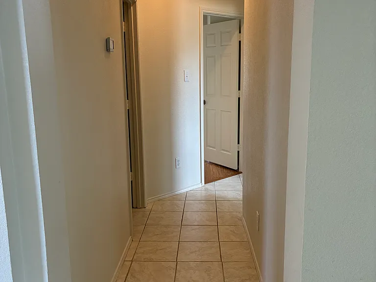 8240 Spring Ridge Dr — Photo 11