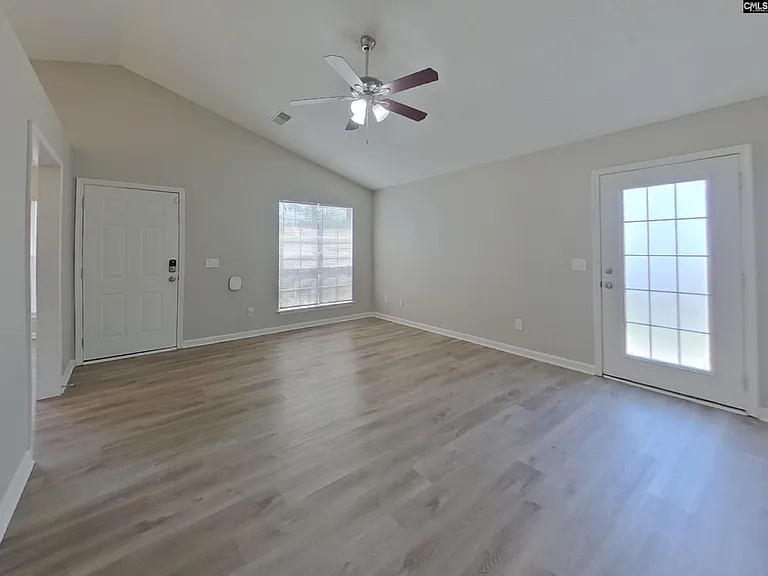 257 Double Eagle Cir — Photo 4