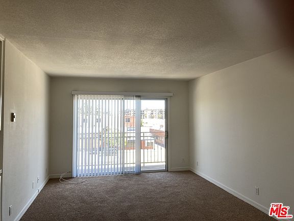 2nd image of 1440 23rd St APT 308