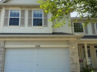 2376 Sunrise Ct, Aurora, IL 60503