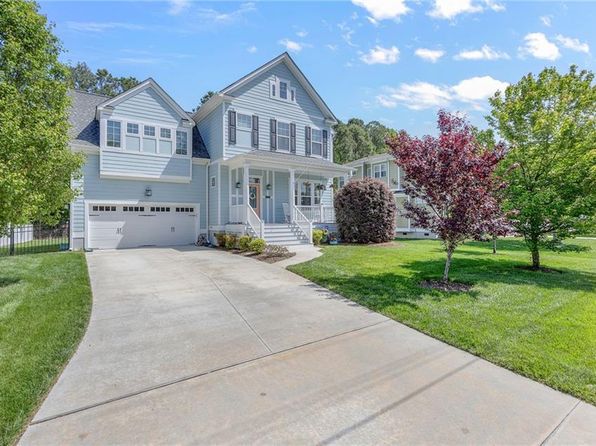 1870 Rockwood Dr, Chesapeake, VA 23323