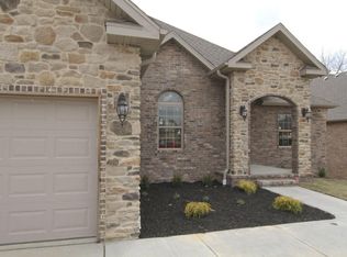 2330 W Darby St, Springfield, MO 65810