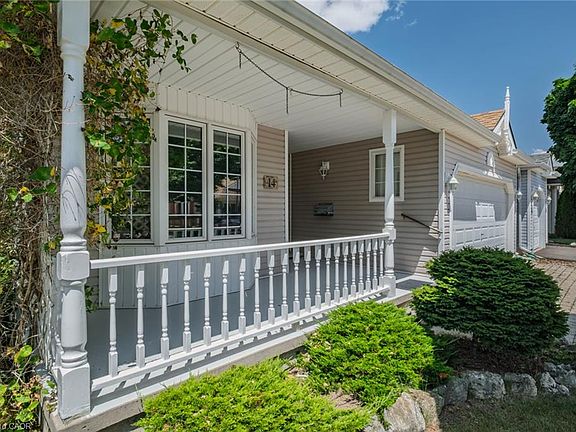 3rd image of 14 Aspen Ln