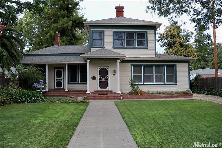 1st image of 211 Pendegast St