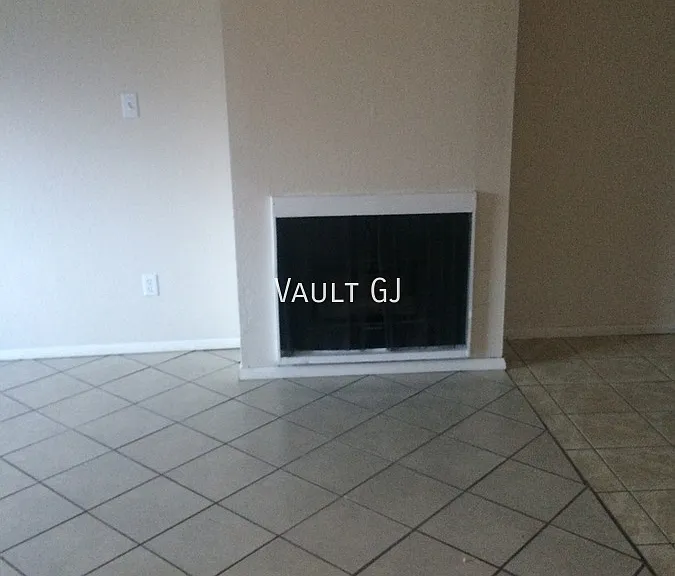 2907 Dawn Dr #4 — Photo 5