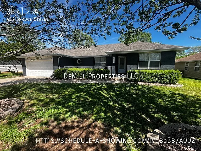 412 Spruce Ave — Photo 2