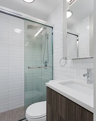 Rented by Sterling Holdings | media 22