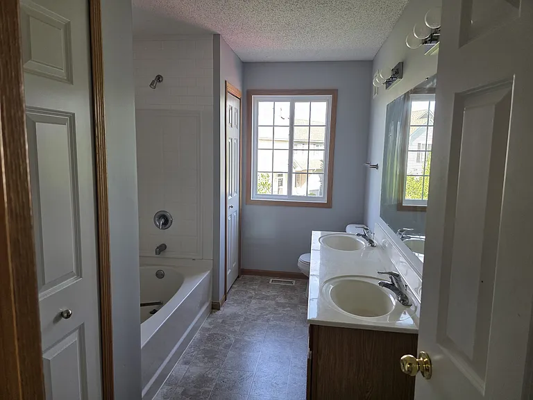 821 Willow Glen Ct #821 — Photo 9
