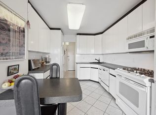 166-25 Powells Cove Blvd #7E, Whitestone, NY 11357