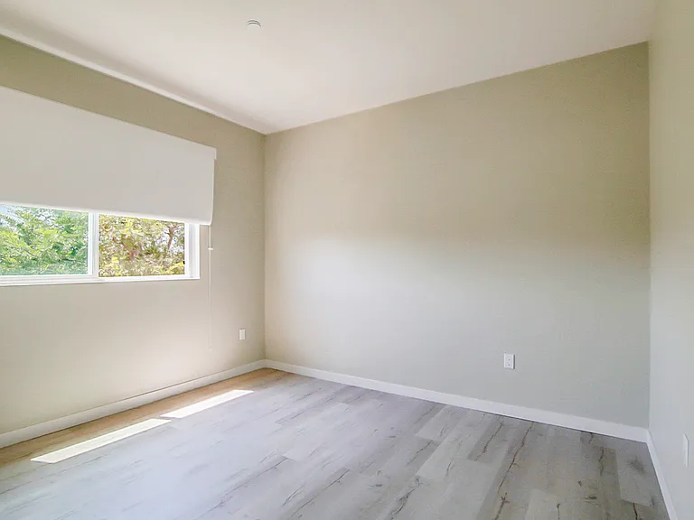 The Vivant Apartments — Photo 29