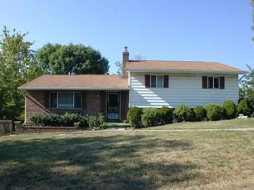 6793 Amelia Dr photo 1