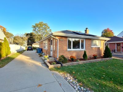 311 S Main St, Mount Prospect, IL, 60056