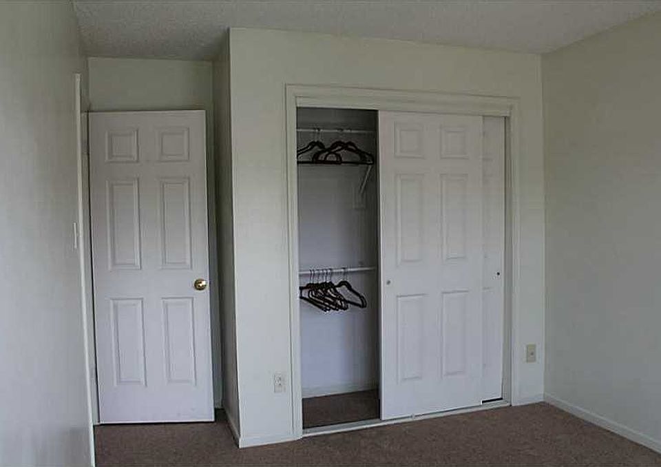 Closet in Kids Extra Room