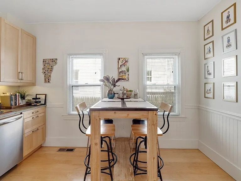 52 Waterhouse St #52 — Photo 9