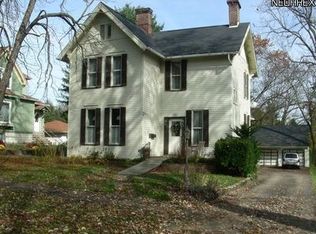 95 Chestnut St, Leetonia, OH 44431