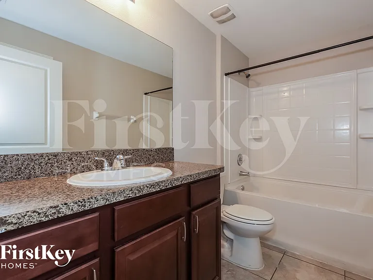 10621 Standing Stone Dr — Photo 17