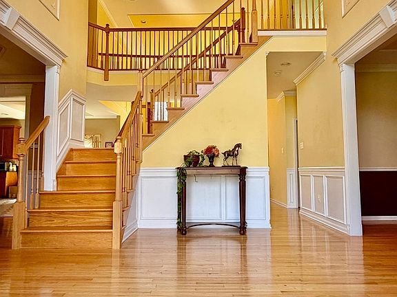 5th image of 1 Schindler Ln