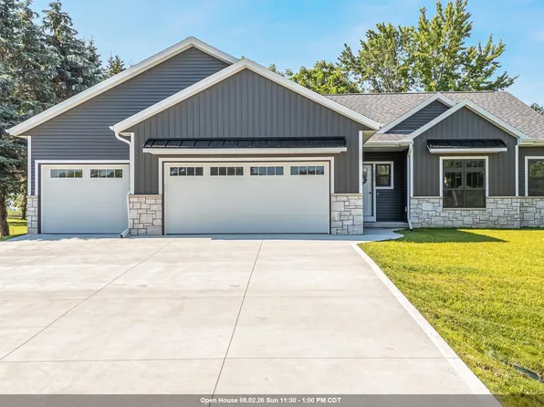 2005 Ridge Haven Ln, Appleton, WI 54913